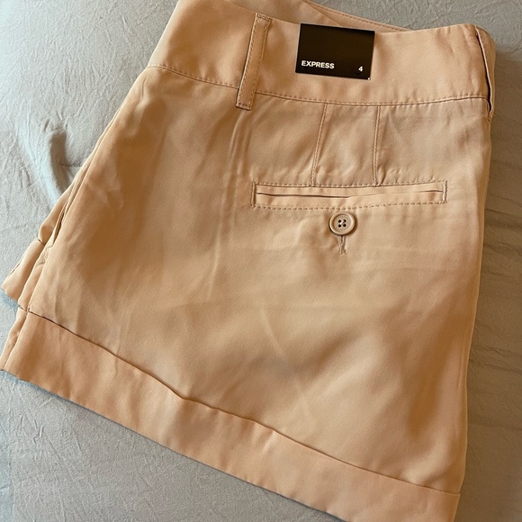 NWT blush pink dressy shorts from Express - Picture 2 of 3